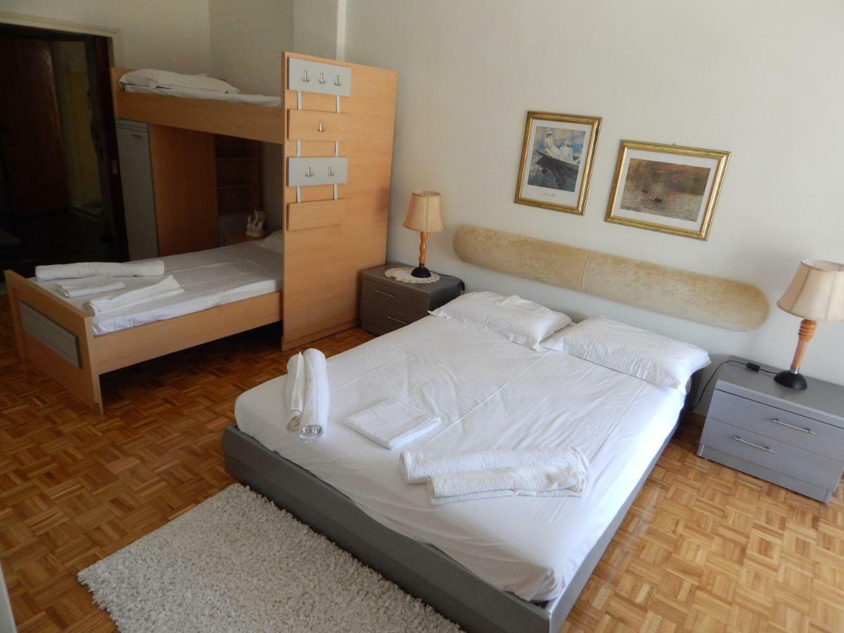 מקריגיאלוס Zira Holiday House מראה חיצוני תמונה